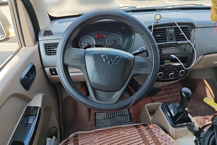 Used Wuling Rongguang 2014 1.2L S Standard Model Steering Wheel