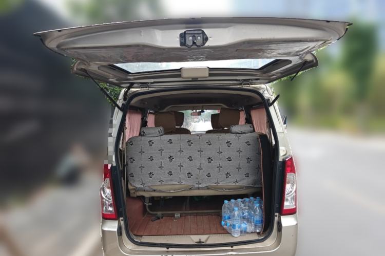 Used Wuling Rongguang 2014 1.2L S Standard Model Trunk