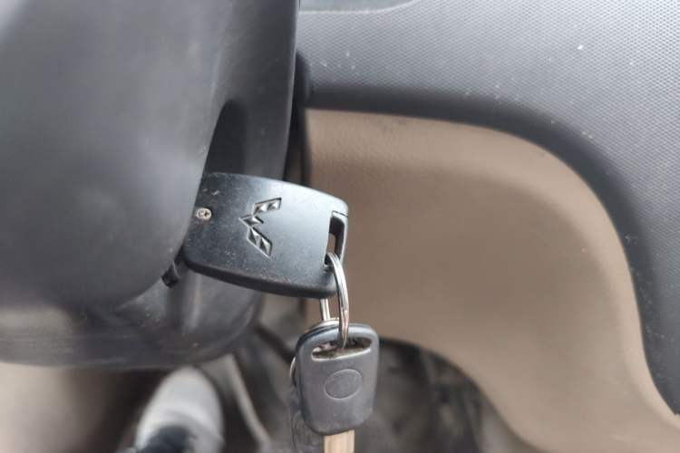 Used Wuling Rongguang 2014 1.5L S Standard Version Vehicle Key