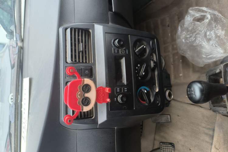 Used Wuling Rongguang 2014 1.2L S Base Model Audio And AC Panel