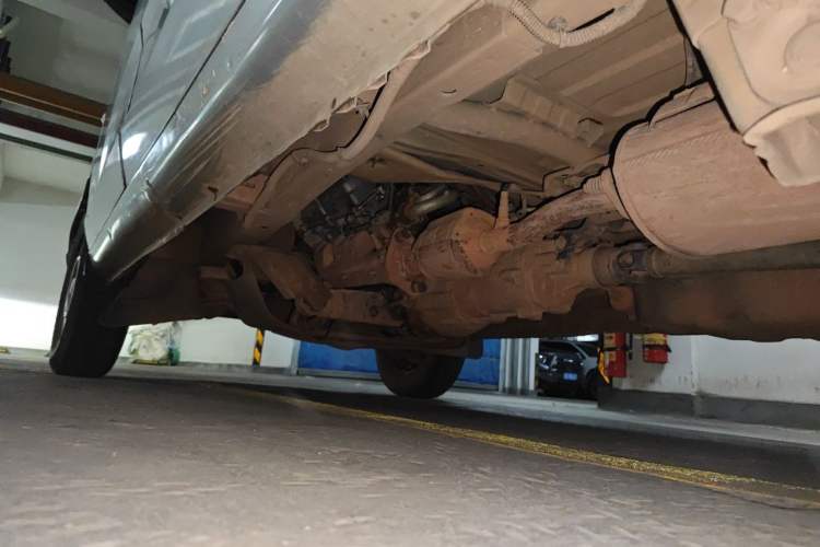 Used Wuling Rongguang 2014 1.2L S Base Model Chassis Rear Left