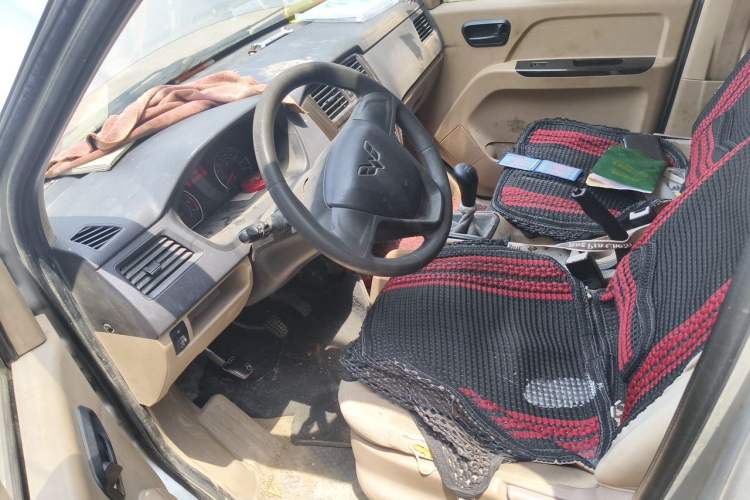 Used Wuling Rongguang 2014 1.2L S Standard Model Driver Seat