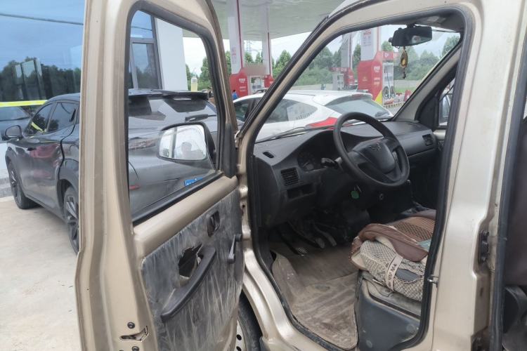 Used Wuling Rongguang 2014 1.2L S Base Model Driver Seat