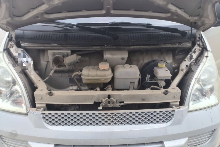 Used Wuling Rongguang 2014 1.2L S Base Model Engine Bay
