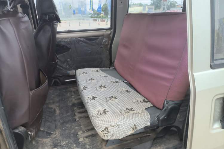 Used Wuling Rongguang 2014 1.2L S Base Model Left Rear Seat
