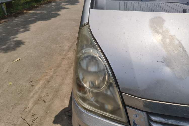 Used Wuling Rongguang 2014 1.2L S Standard Model Right Front Headlight