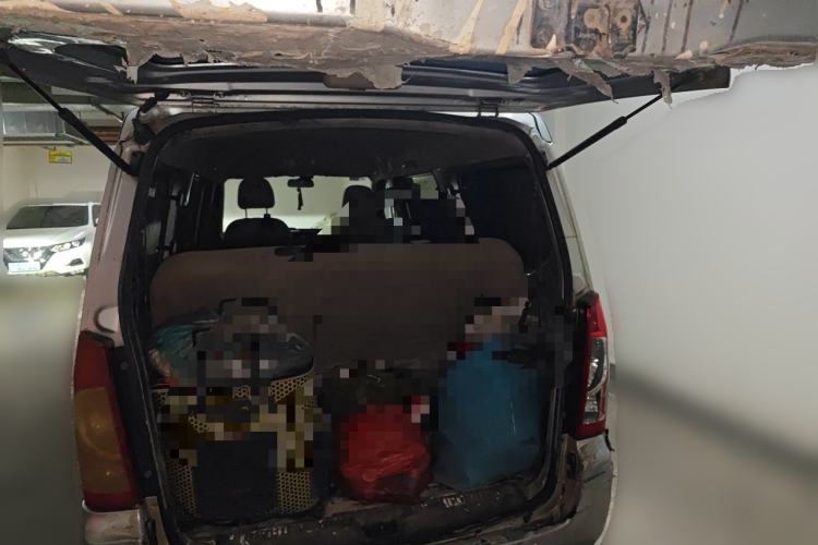 Used Wuling Rongguang 2014 1.2L S Base Model Trunk