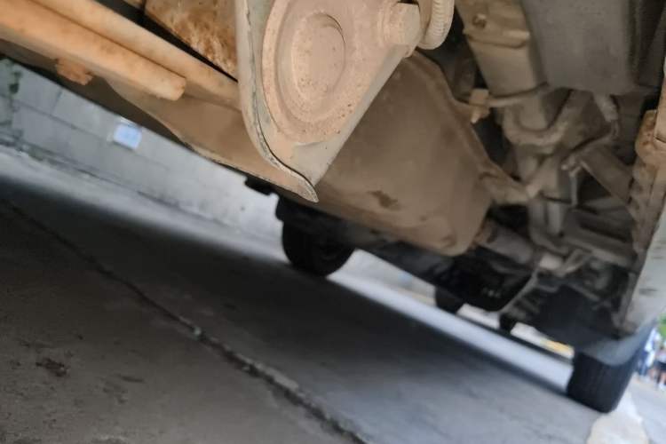 Used Wuling Rongguang 2014 1.2L S Standard Model Chassis Rear Right