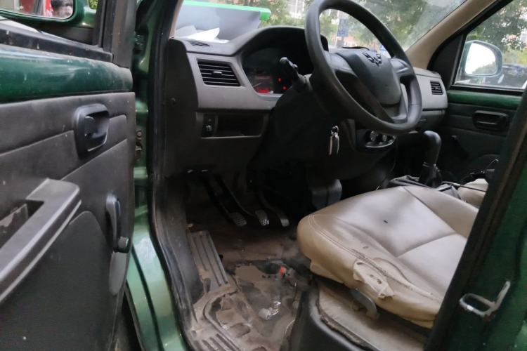 Used Wuling Rongguang 2014 1.2L S Standard Model Driver Seat