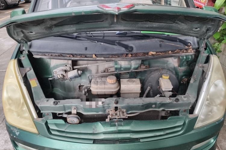 Used Wuling Rongguang 2014 1.2L S Standard Model Engine Bay