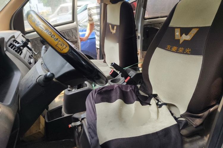 Used Wuling Rongguang 2014 1.2L S Base Model Left Front Seat
