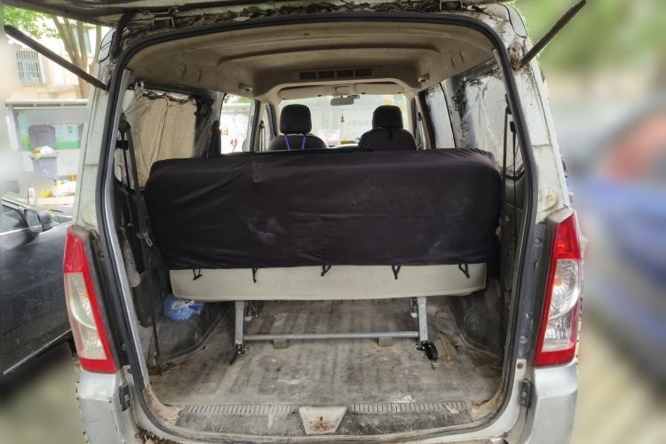 Used Wuling Rongguang 2014 1.2L S Base Model Trunk