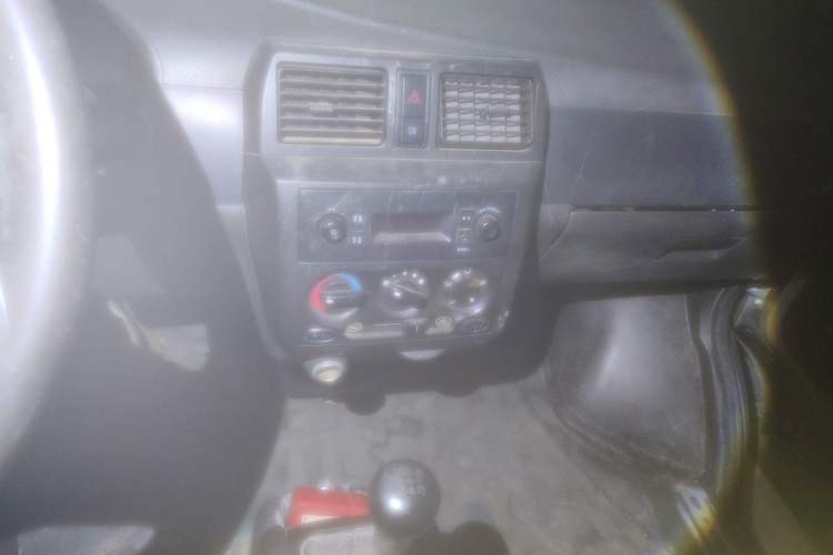 Used Wuling Rongguang 2014 1.2L S Base Model Audio And AC Panel