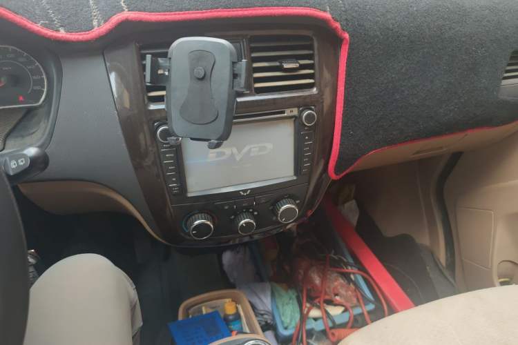 Used Wuling Rongguang 2014 1.2L S Standard Model Audio And AC Panel