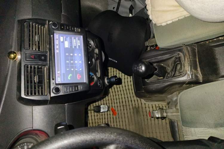 Used Wuling Rongguang 2014 1.2L S Base Model Audio And AC Panel