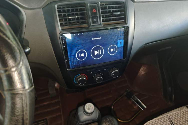 Used Wuling Rongguang 2014 1.2L S Base Model Audio And AC Panel