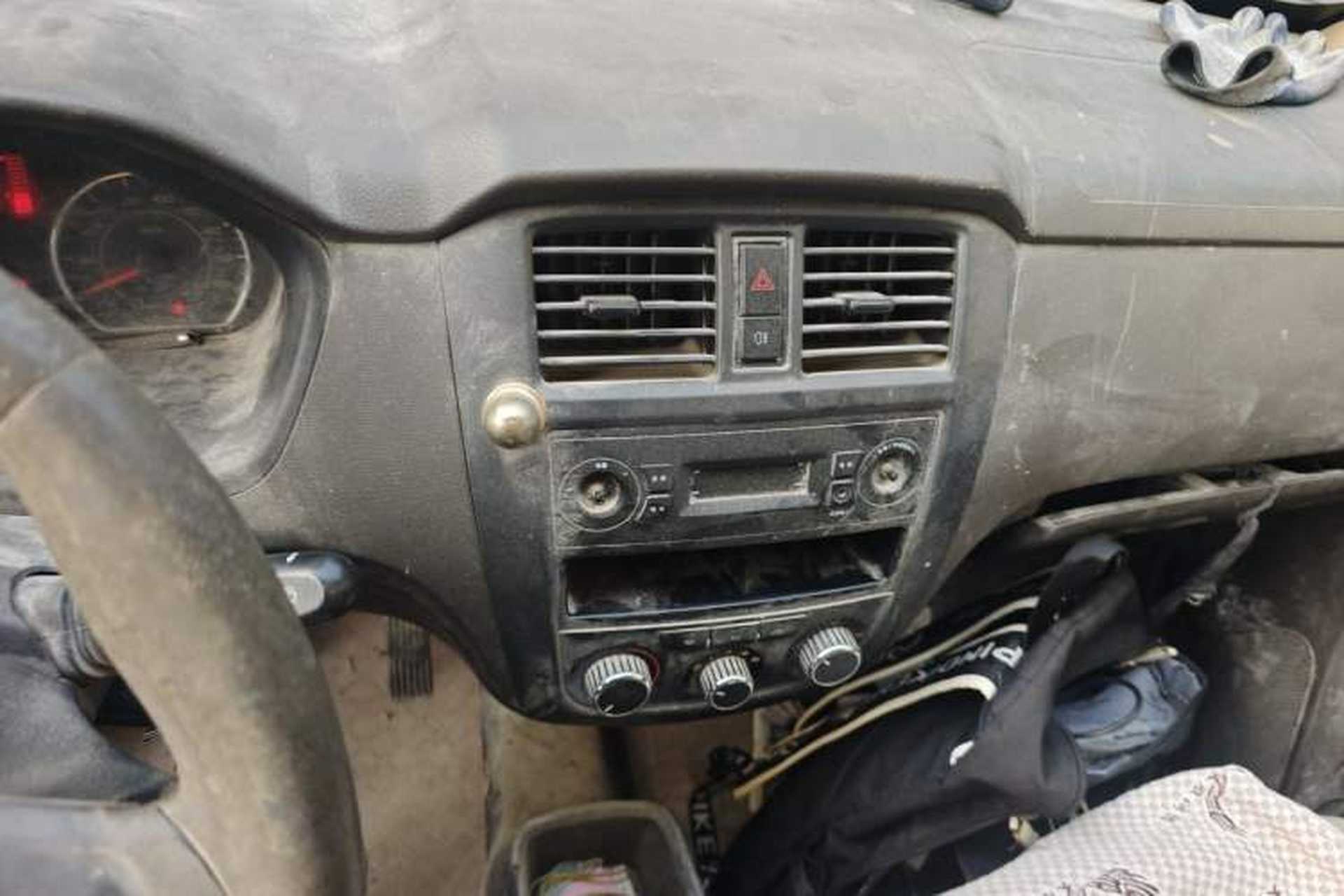 Used Wuling Rongguang 2014 1.2L S Base Model Audio And AC Panel