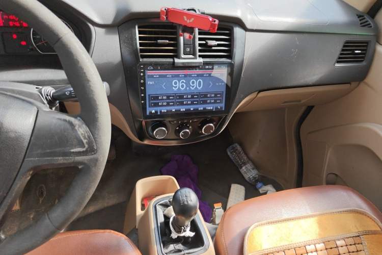 Used Wuling Rongguang 2014 1.5L S Standard Version Audio And AC Panel
