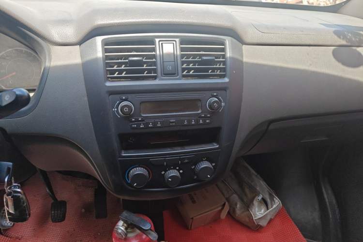 Used Wuling Rongguang 2014 1.2L S Base Model Audio And AC Panel