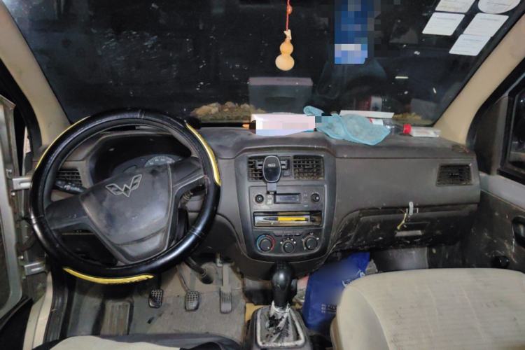 Used Wuling Rongguang 2014 1.2L S Base Model Center Console