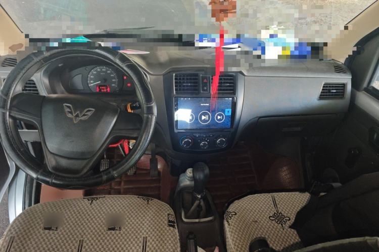 Used Wuling Rongguang 2014 1.2L S Base Model Center Console