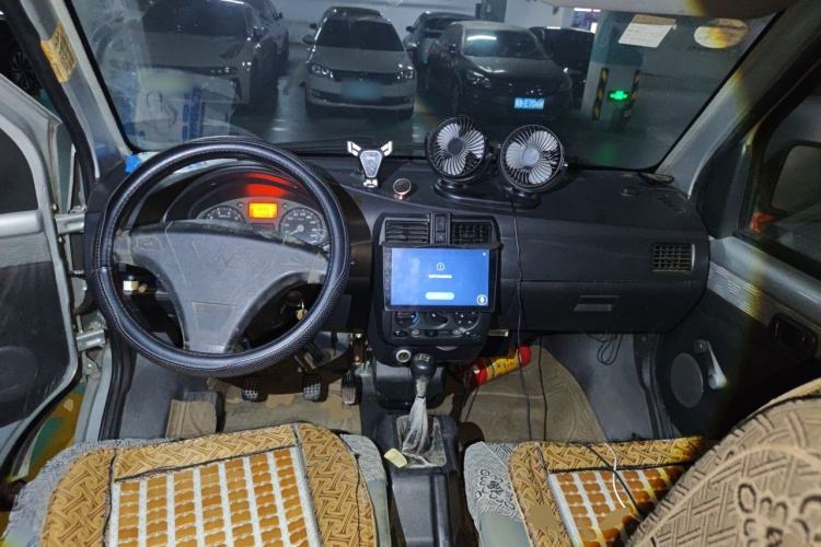 Used Wuling Rongguang 2014 1.2L S Base Model Center Console