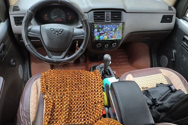 Used Wuling Rongguang 2014 1.2L S Base Model Center Console