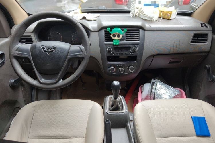 Used Wuling Rongguang 2014 1.2L S Base Model Center Console