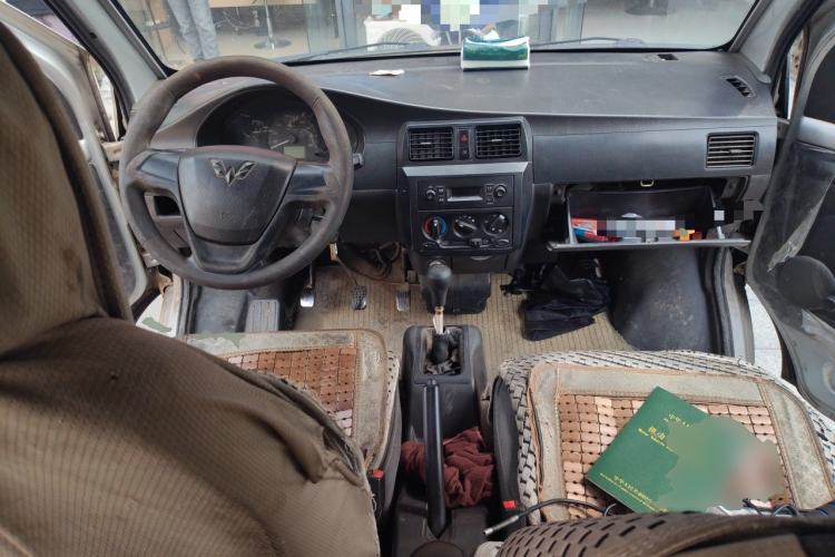 Used Wuling Rongguang 2014 1.2L S Base Model Center Console