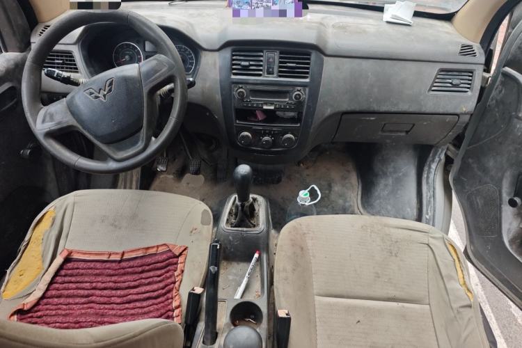 Used Wuling Rongguang 2014 1.2L S Base Model Center Console
