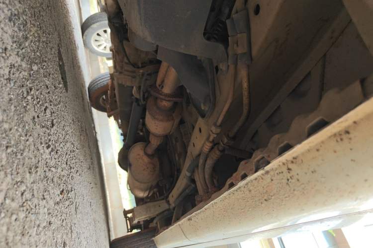 Used Wuling Rongguang 2014 1.5L S Standard Version Chassis Front Left