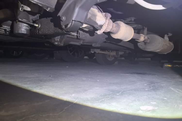 Used Wuling Rongguang 2014 1.5L S Base Version Chassis Front Left