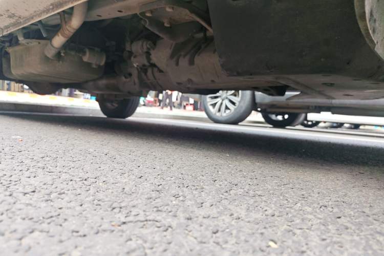 Used Wuling Rongguang 2014 1.5L S Standard Version Chassis Front Right