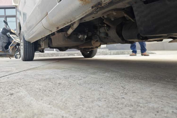 Used Wuling Rongguang 2014 1.2L S Standard Model Chassis Front Right