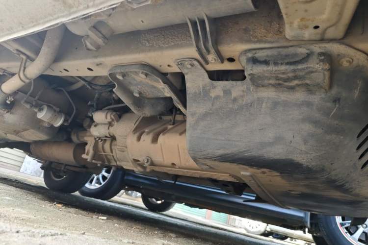 Used Wuling Rongguang 2014 1.5L S Standard Version Chassis Front Right