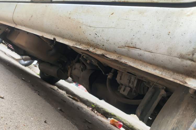 Used Wuling Rongguang 2014 1.2L S Base Model Chassis Front Right