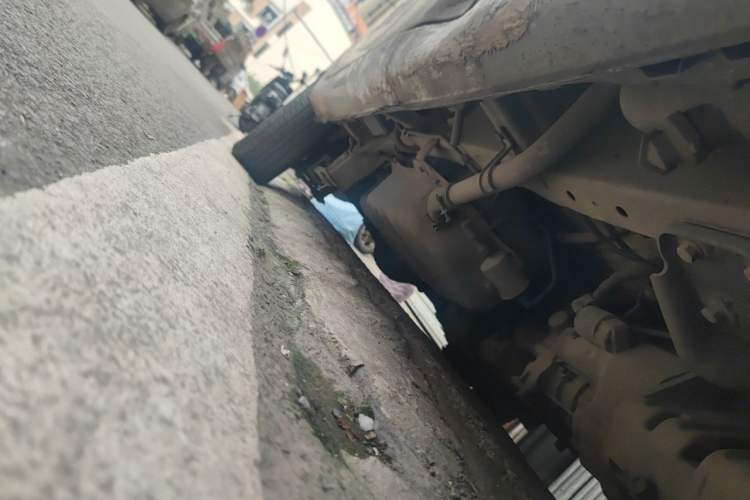 Used Wuling Rongguang 2014 1.5L S Standard Version Chassis Front Right