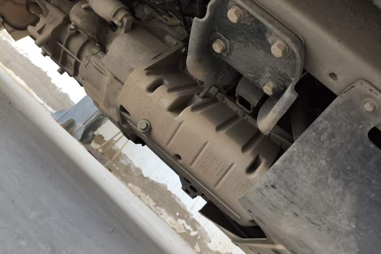 Used Wuling Rongguang 2014 1.5L S Standard Version Chassis Front Right