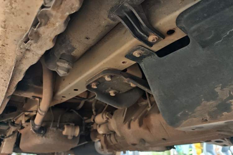 Used Wuling Rongguang 2014 1.5L S Base Version Chassis Front Right