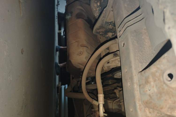 Used Wuling Rongguang 2014 1.5L S Base Version Chassis Front Right