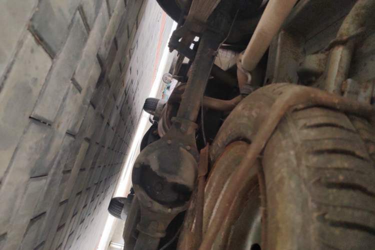 Used Wuling Rongguang 2014 1.5L S Standard Version Chassis Rear