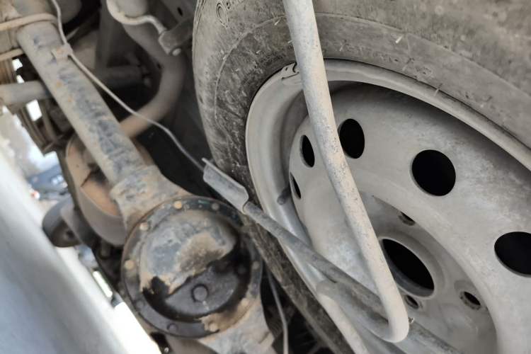 Used Wuling Rongguang 2014 1.5L S Standard Version Chassis Rear