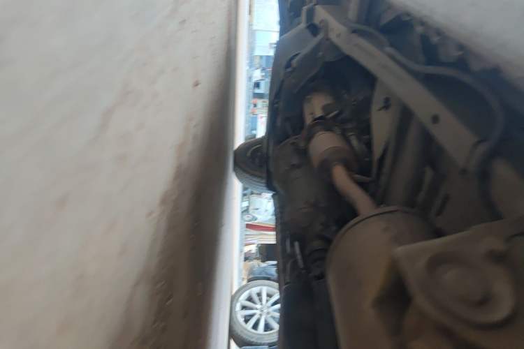 Used Wuling Rongguang 2014 1.2L S Base Model Chassis Rear Left