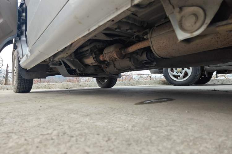 Used Wuling Rongguang 2014 1.2L S Standard Model Chassis Rear Left