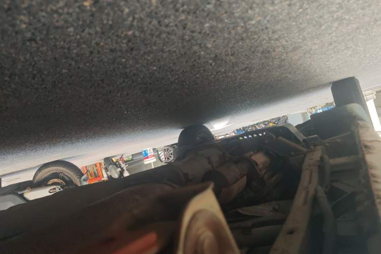 Used Wuling Rongguang 2014 1.2L S Standard Model Chassis Rear Left