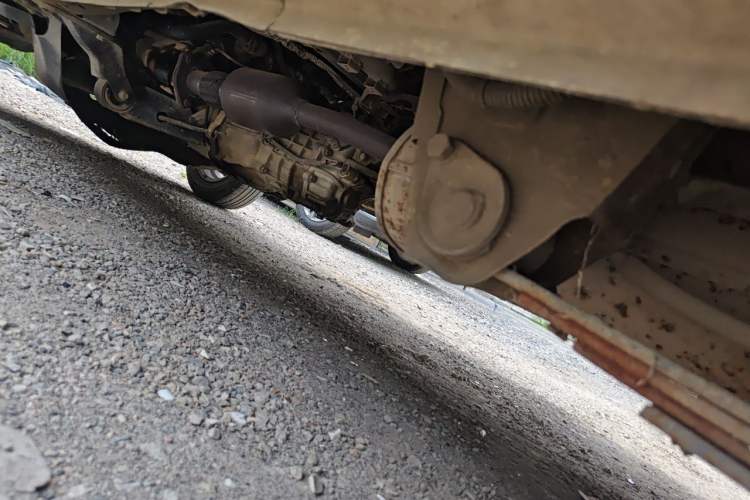 Used Wuling Rongguang 2014 1.5L S Standard Version Chassis Rear Left