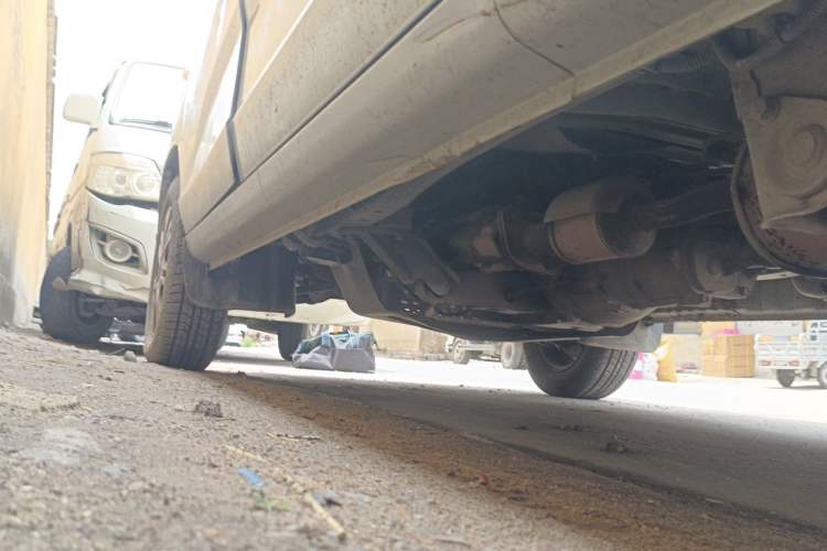 Used Wuling Rongguang 2014 1.2L S Base Model Chassis Rear Left