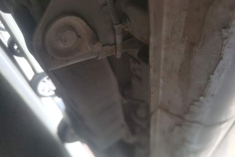 Used Wuling Rongguang 2014 1.2L S Standard Model Chassis Rear Right