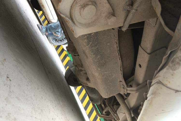 Used Wuling Rongguang 2014 1.2L S Base Model Chassis Rear Right