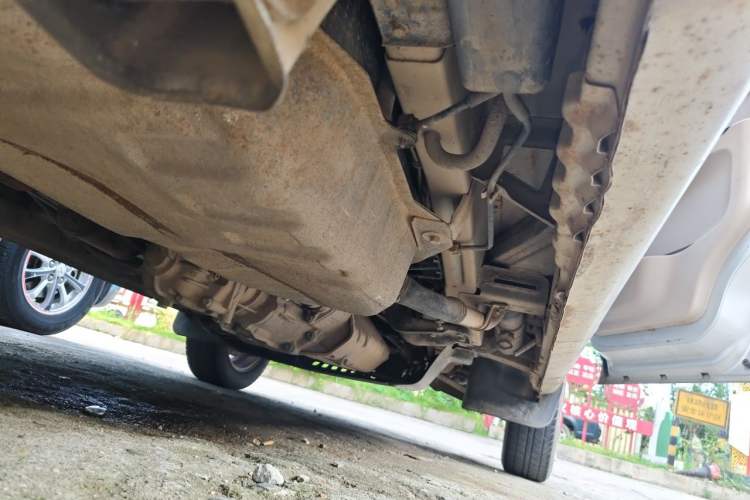 Used Wuling Rongguang 2014 1.5L S Standard Version Chassis Rear Right